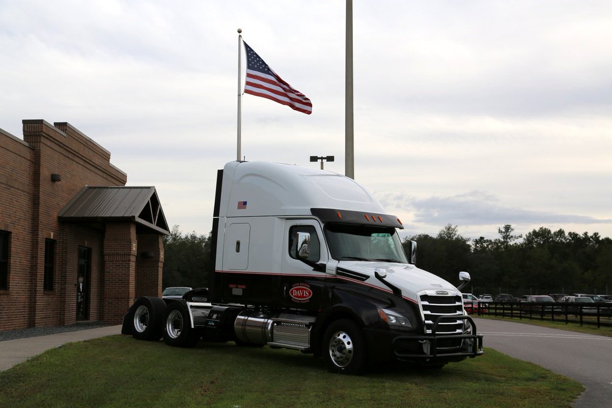 DavisExpress's tweet photo. Southeast regional runs with great home time, pay, and benefits! Where do I apply?! Buddy, you've come to the right place!

https://t.co/aBnGN5CdbR https://t.co/ABUOblz0VJ