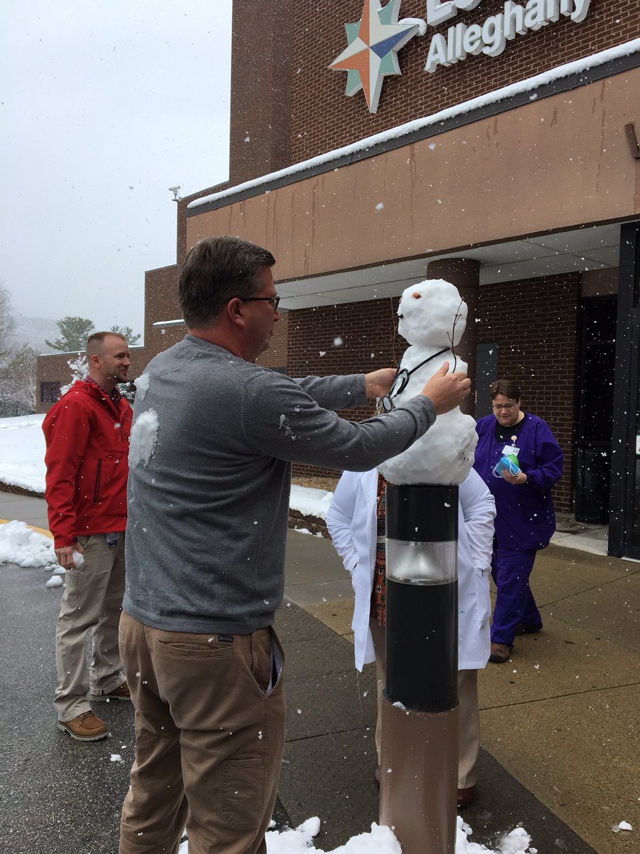 UncWindham's tweet photo. #CapLdi4
whatstheSNOccasion? 1 week away... https://t.co/uGf9CwLysh