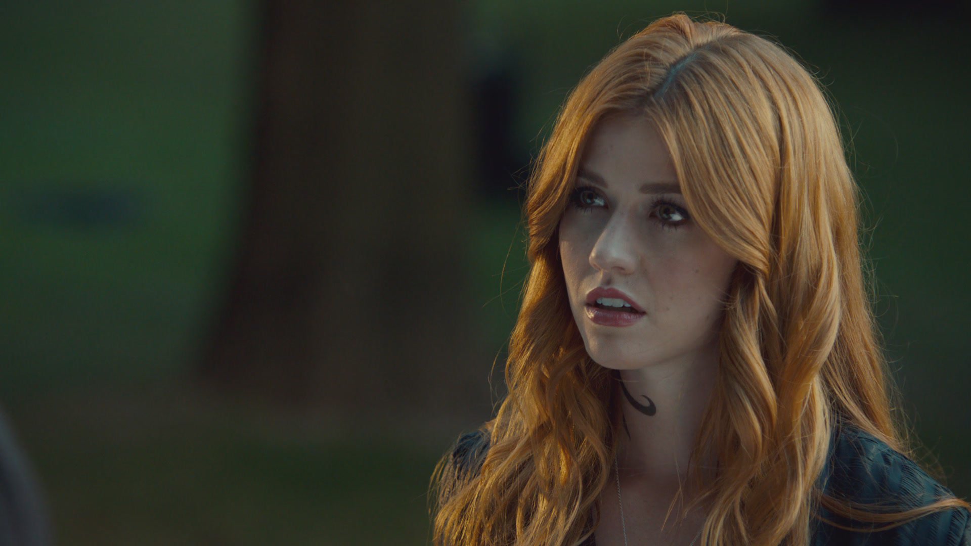 Твіти Kat McNamara Network.