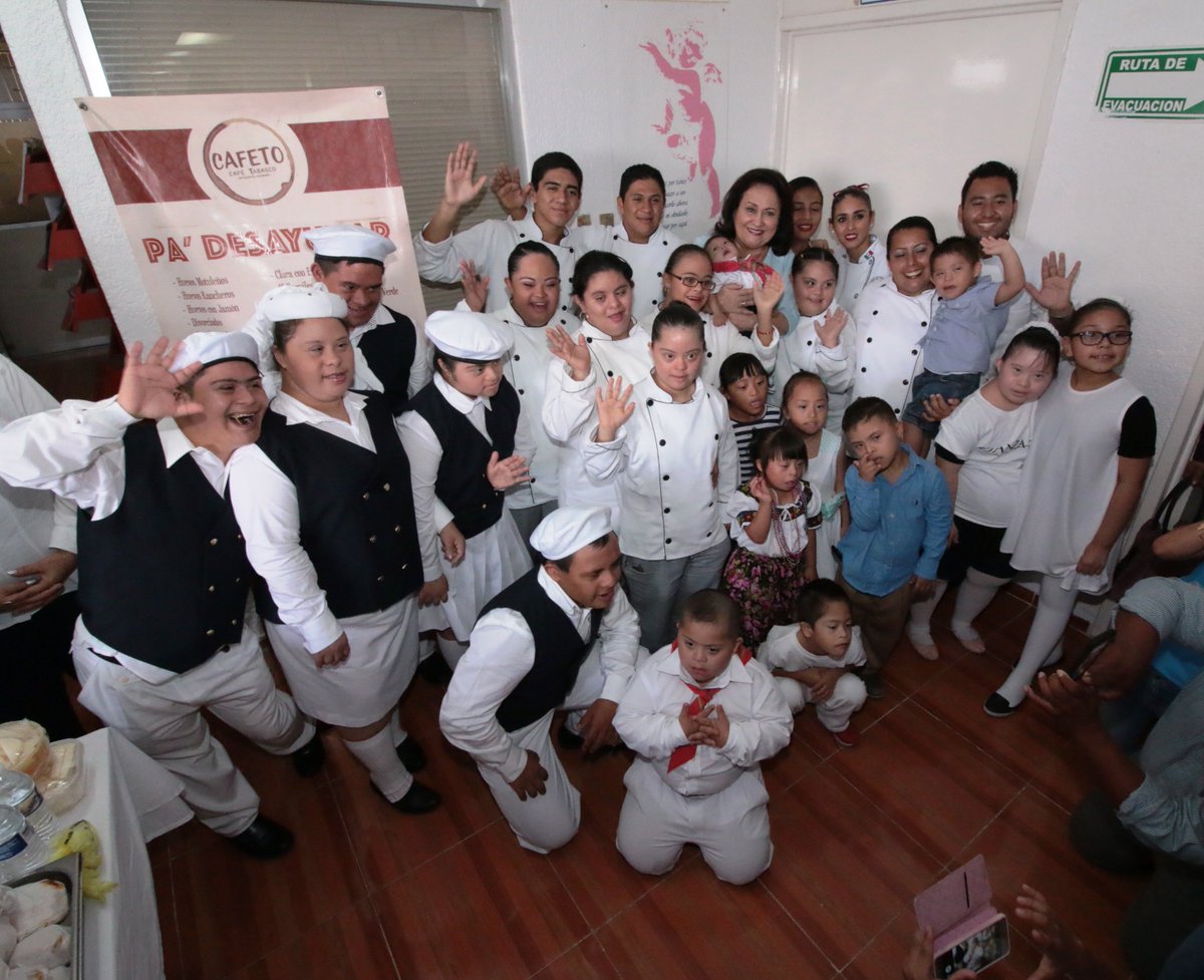 SSalud_Tab's tweet photo. Este miércoles la @SSalud_Tab en conjunto con el @DIFTabasco llevaron a cabo en el Hospital Regional de Alta Especialidad del Niño “Dr. Rodolfo Nieto Padrón, la celebración del Día Mundial del Síndrome de #Down. @Gobierno_Tab @Rfcernaleeder @MarthaLiliaL https://t.co/67uBGE2xZf