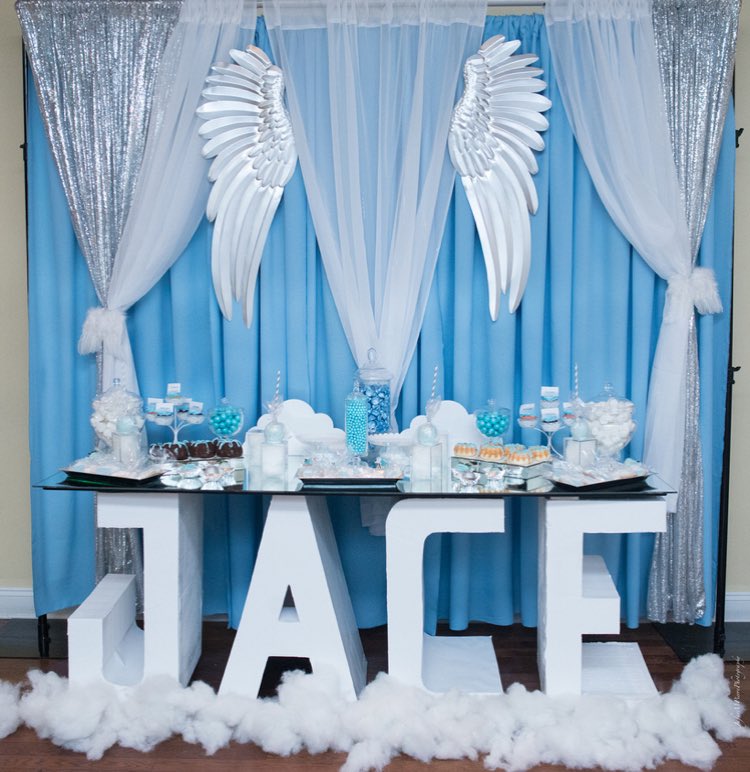 lexsis__'s tweet photo. Jace A. Borge Shower Set Up.👼🏽 #AngelTheme #MirrorTheme #BecauseJaceIsAReflectionOfUS💙 https://t.co/elYjCO4jSc