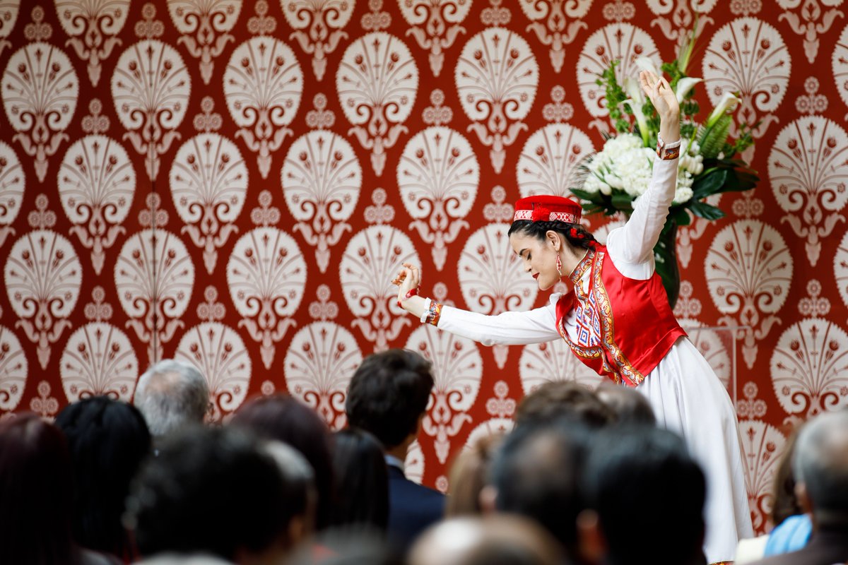 JustinTrudeau's tweet photo. Navroz Mubarak! I had a wonderful time marking the start of the new year and the beginning of spring with members of the Ismaili community at @TheIsmaili Centre in Toronto today. https://t.co/wEfRp8VMhz