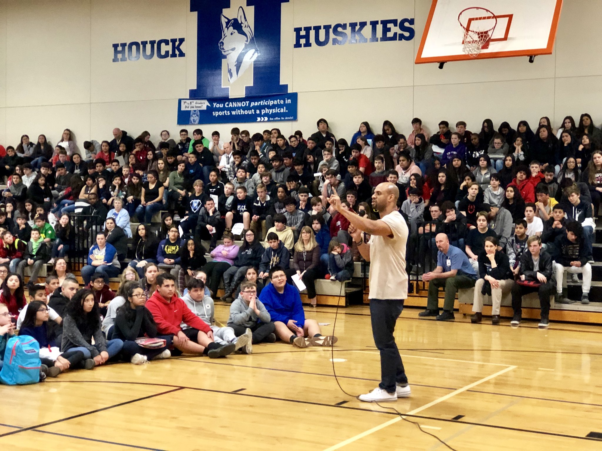 Salem-Keizer Public Schools on X: Jeremy Anderson is talking with Houck  students about a caring teacher he had in middle school who inspired him to  change his life. @1JeremyAnderson  / X