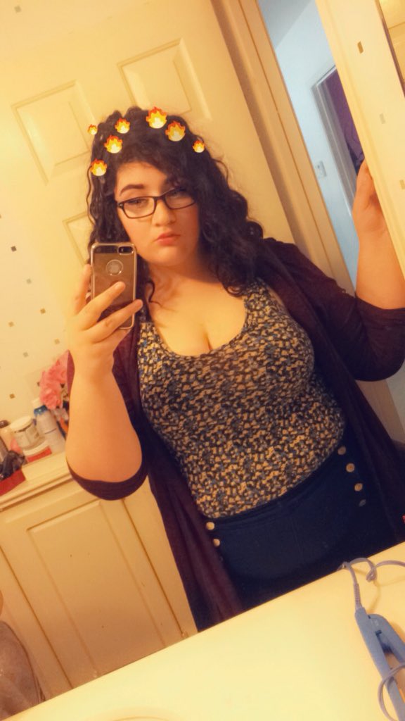 mykiwicalromace's tweet photo. @ImThatGentleman Iβm not anybodyβs wcw but fuck itπ€·π½ββοΈ #ImThatWCW https://t.co/4INVVFc6OP