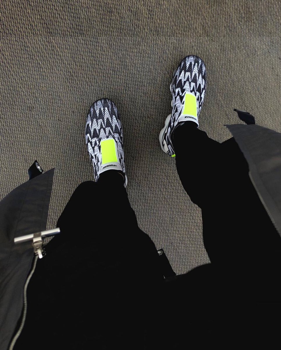 vapormax acronym on feet
