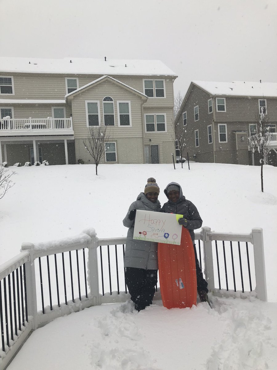 deedeewilbon's tweet photo. Love the Snow the Spring! #SnowDayInPrinceGeorgesCounty  #2ndDayOfSpring #SnowDay @PrinceGeorgesMD @JackandJillInc @dougkammerer @bforte22 @JoliCooper @PGCJNJ https://t.co/inJdUjbcrb