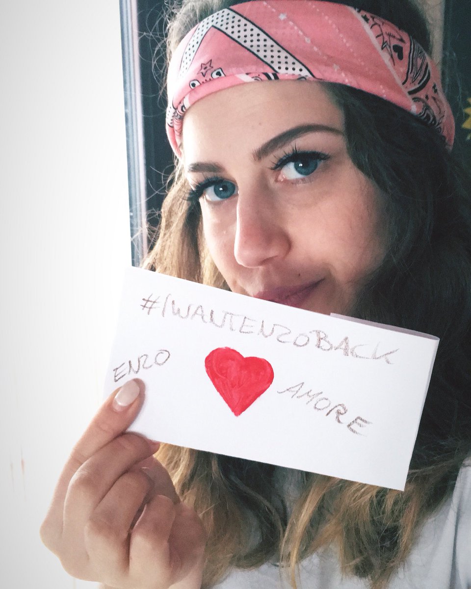 JuliaSp18's tweet photo. For ever with You G #bringenzoback #istandwithenzo https://t.co/M5C9qdlePr