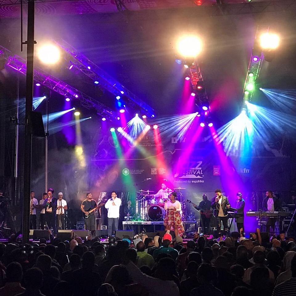 joelightboy's tweet photo. Jp Willson & the #UnfazedProductions team create looks that fit the sweet sounds of the #CapeTown #SouthAfrica Jazz festival on the Green Market Square Stage with a rig made up almost exclusively of @ChauvetPro and @ChauvetDJ, including a variety of #Rogue R2 & #Intimidator units https://t.co/9vIIaqvH40