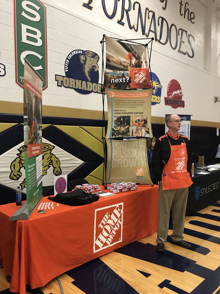 rdc5120's tweet photo. Job fair today for Tiffin City Schools! #futureorange #hiringthebest #HomeDepot #RDC5120 @THDJon_RHRM @SeanJ_THD https://t.co/YKno6102Eb