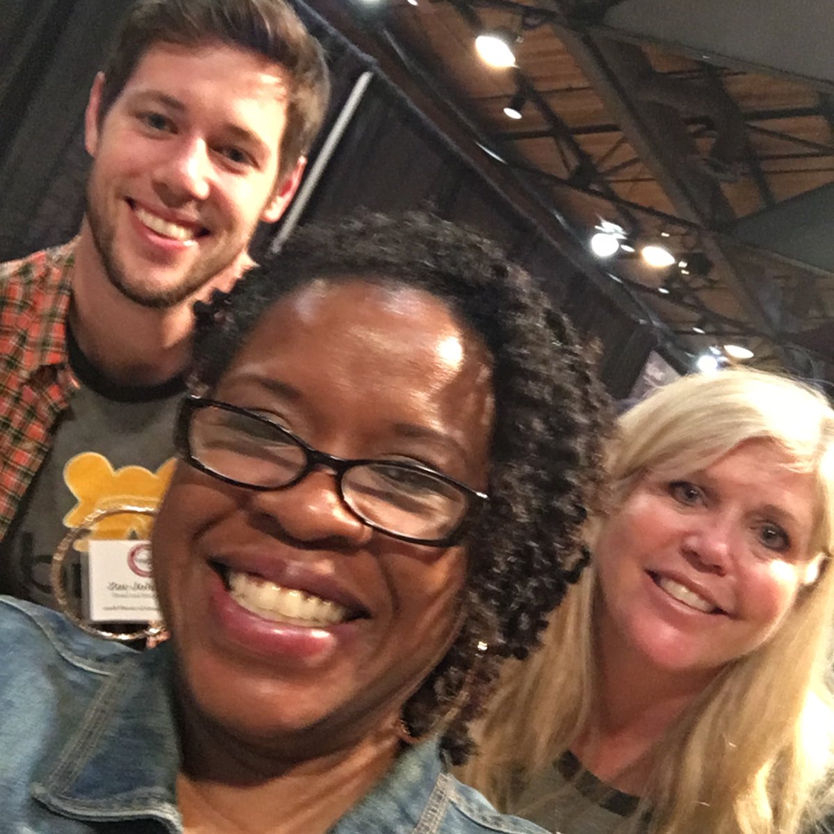 TheSistahChick's tweet photo. #AboutLastNight @AtlFBS was in the house for @FlavorofGA Finalist Competition. Great People, Delicious Foods and Good Times 
#ATLFBS #Foodie #Atlanta @culinaryveg @thechefinpearls @bandb_bakery https://t.co/y65Z0OprU8