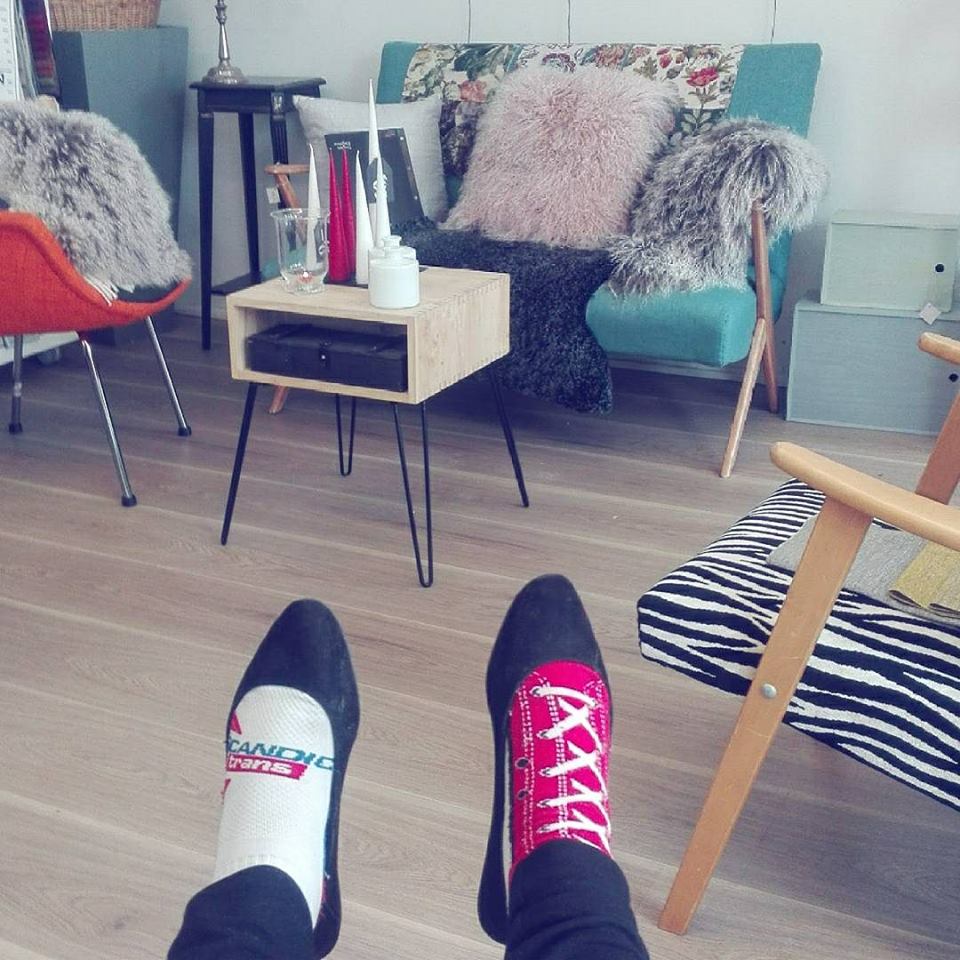 Ci_Finland's tweet image. Idag rockar vi sockorna även i butiken &amp;lt;3 
#rockasockorna #rockasockorna2018 
Creative Interior på handelsesplanaden 27 VASA Finland 
Öppet: Ti-To kl: 12:00-17:00 #creativeinterior #inredning #hem #vasa #finland #föreag #butik 
#blogg #möte #inredningsbutik #vasa #finland