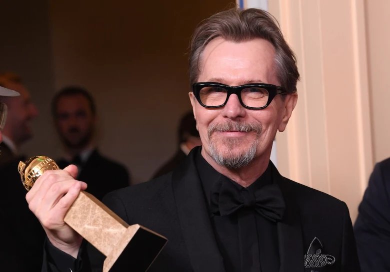 Happy birthday Gary Oldman.
the Sirius Black   