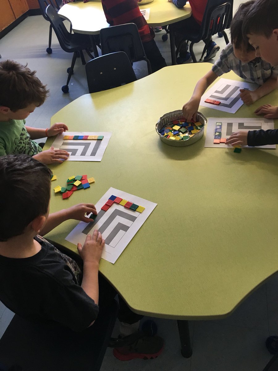 MsHerbertKPDSB's tweet photo. Area, estimation, addition and multiplication all in one lesson. #inquiry #math @MathforLove @vvpskenora #kpdsbpride https://t.co/zYvEzFrVql