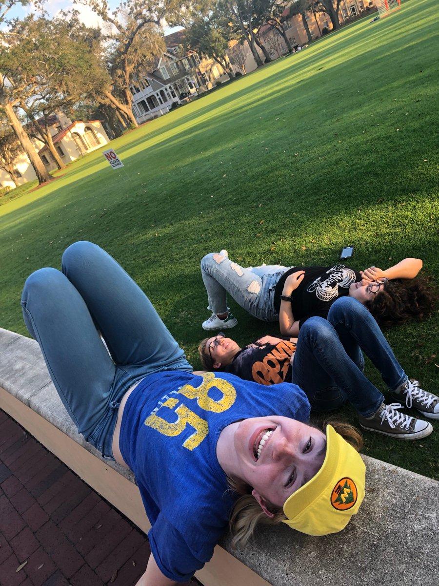 rollinscollege's tweet photo. Want to see what our admitted #studentopenhouse is like?
Tune in to Rollins' Snapchat today to see today's event with @hanngonz '20: https://t.co/RLxcjmZosB
"Once I was on campus, my Rollins decision was easy with the small classes, beautiful surroundings & amazing people" https://t.co/brC56kiPYF