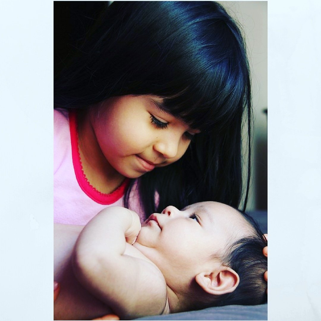 Kisserraboxes's tweet photo. #Kisserra #siblinglovewednesday 
#bumpbirthandbeyond #pregnant #pregnancy #pregnantwithstyle #momtobe #babybump #mamacare #safeforbaby #expecting #baby #preggo #mommatobe #babyonboard #mommy #subscription #healthypregnancy #subscription #subscriptionaddiction https://t.co/KsKqbQjioi