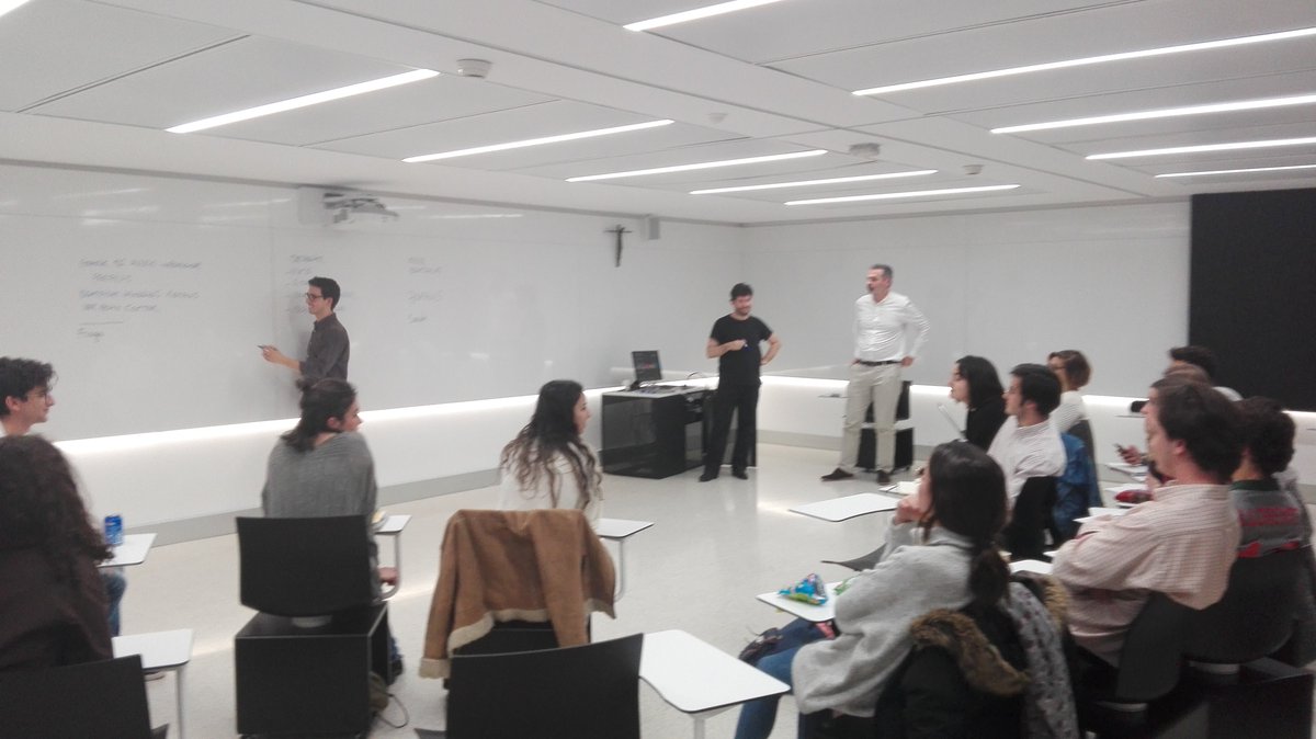 mariopcms's tweet photo. Taller de Brainstorming con #behelpie con un proyectazo entre manos!!!! https://t.co/17dT6zCQAK