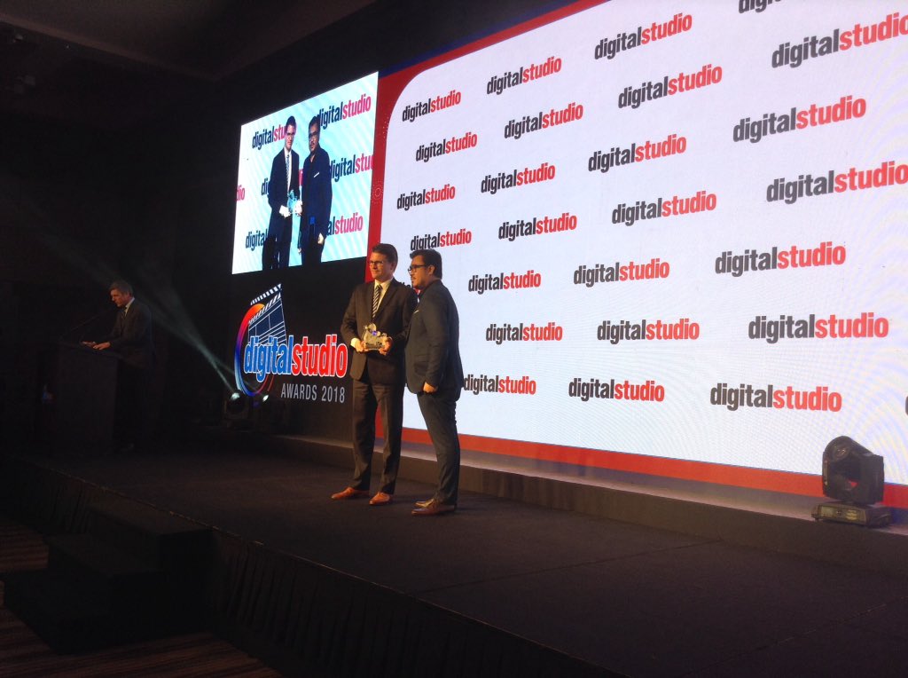 digitalstudiome's tweet photo. #DSawards The DS Award 2018 for Outstanding Achievement in Workflow goes to Al Aan TV installation by Avid. #DSawards @AvidSupport https://t.co/KkboQ1F2SY