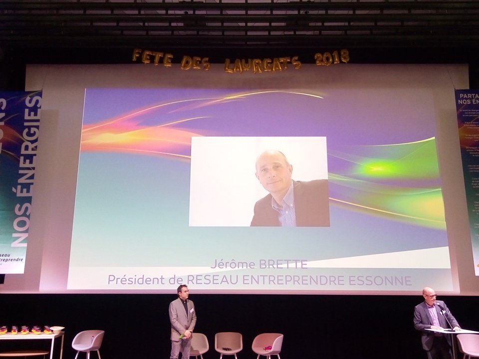 Le_Magellan's tweet photo. Fête des lauréat 2017 du #reseauentreprendre, c'est parti !
@RsoEntreprendre https://t.co/oC5Yh0GI1b