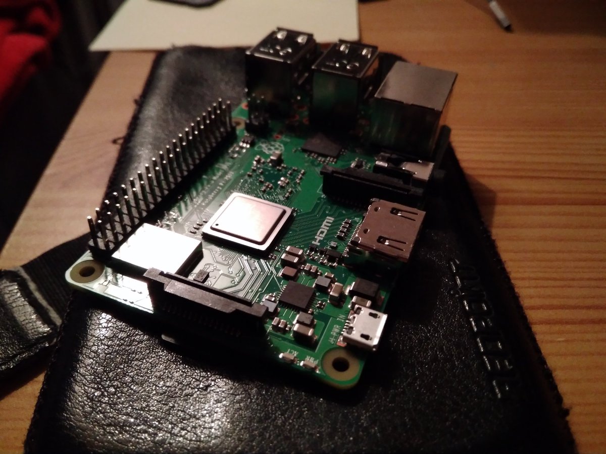 chiptronCZ's tweet image. #RaspberryPi #RaspberryPi3Bplus