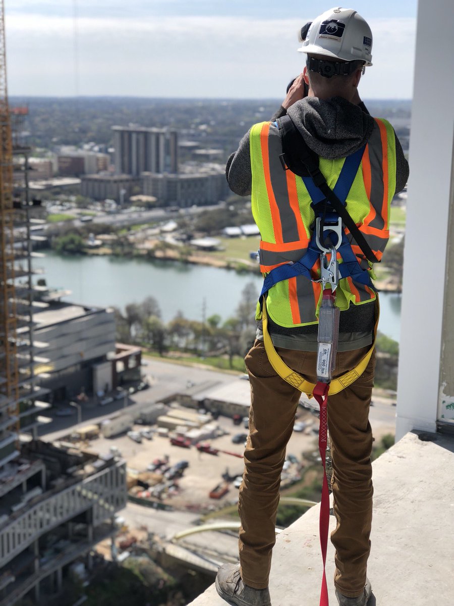 Seattle_Texan's tweet photo. I enjoy these shoots more than most. It takes me back to ironworking as a young man. #ConstructionProgress @Multivista https://t.co/LZWS8ZzhK6