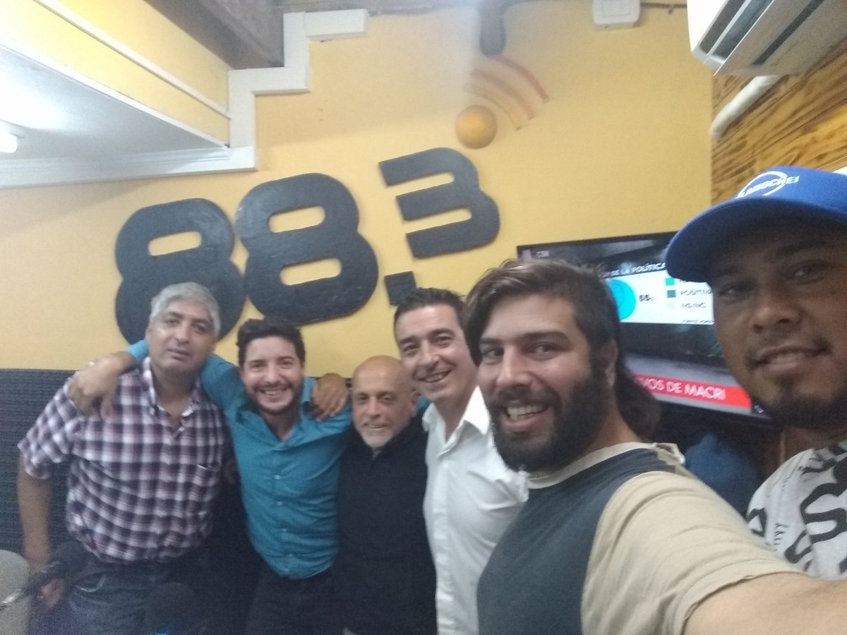 DMFGROSSI's tweet photo. #Mañana como todos los #Jueves de 19 a 21 hs. #LosCaminosDeLaVida #Fm883 #Tolosa #LaPlata estaremos entrevistando a grandes #Artistas como lo son Franco Coccia Joaquín Pantera Marcelo Peri. #Musica #Muralismo #Magia https://t.co/cumL4fMg1U
