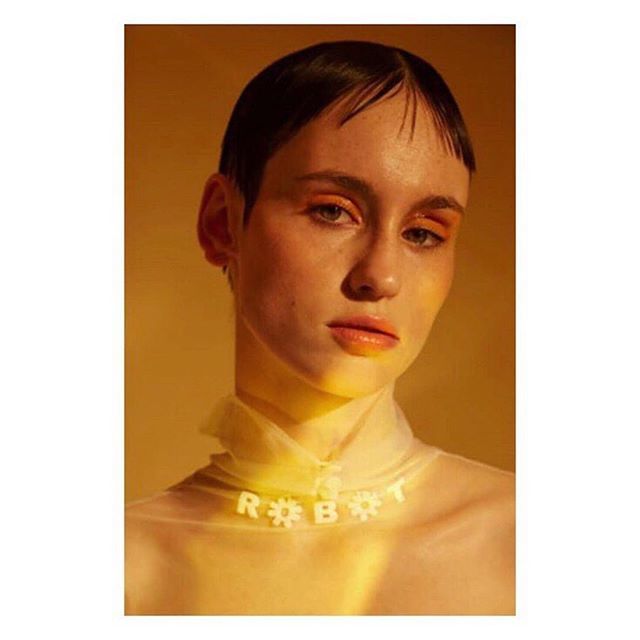 @xiaoli_studio our Merit Award Winner for #AW14, has been featured in @hungermagazine for #SS18. 
Styling by <a href="/epinettefiles/">Faye Héran</a> 
#xiaoli #FashionScout #FashionPioneers ift.tt/2ug97VV