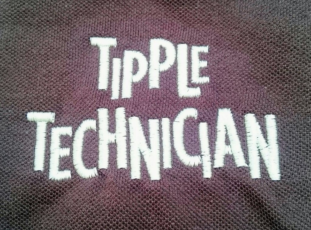 ToT_Wine_Refill's tweet photo. # justarrived #tippletechnician #uniform #tippleontap #vintage #mobilebar #teardrop #allontap #refillunit #farmersmarkets #celebrations #wineontap #fIzzontap #frizzanteontap #sustainable #ethical #TOT https://t.co/VZB83MeDDb