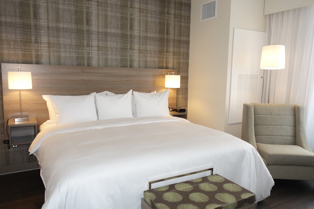 .<a href="/Radisson/">Radisson</a> is very pleased to announce the opening of Radisson Kingswood Hotel &amp; Suites, #Fredericton, in New Brunswick, #Canada ow.ly/REee30j59gw