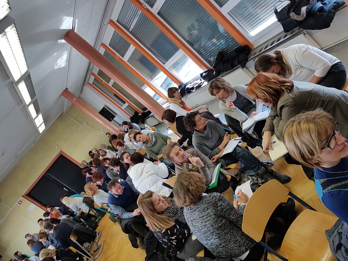 Ravnatelji in vodje projektnih timov implementacijskih VIZ v projektu #NaMaPoti <a href="/zrss_si/">Zavod RS za šolstvo</a> Kje smo, kam gremo?