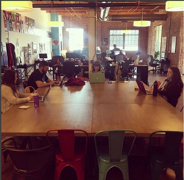 RedBranch's tweet photo. Our team likes the #collabtable to get their creative juices flowing.. We also just need more places to sit 😂 with our #RBMafia growing so rapidly! https://t.co/jOtrlDDlxz