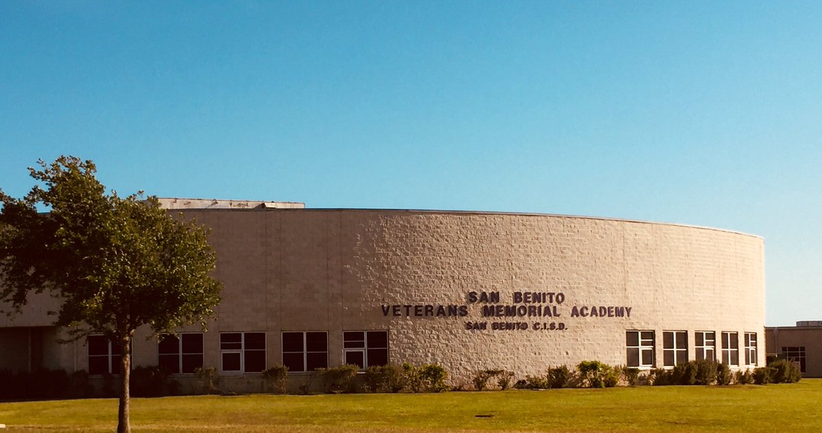 OvidiaMolina's tweet photo. #TeamTSTA was at San Benito CISD’s Veterans Memorial Academy today.✨ #WelcomeNewMembers
Look for us tomorrow at Riverside MS and Leal Elementary...stop by and fill out the survey #FiveForAll, put your name in for the raffle, get information and snacks/goodies! See you there 😎 https://t.co/U1W0gkVheA
