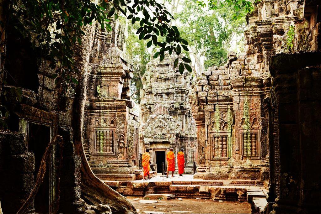 The temples of #Angkor in #Cambodia are the largest religious monument in the world. Pic by James Bedford #Angkor #traveldocs #passports #passport #expedite #passportexpeditors #bestinthebusiness #resort #celebritytravel #vip #viptravel #luxe #travel #makingyourtripscometrue