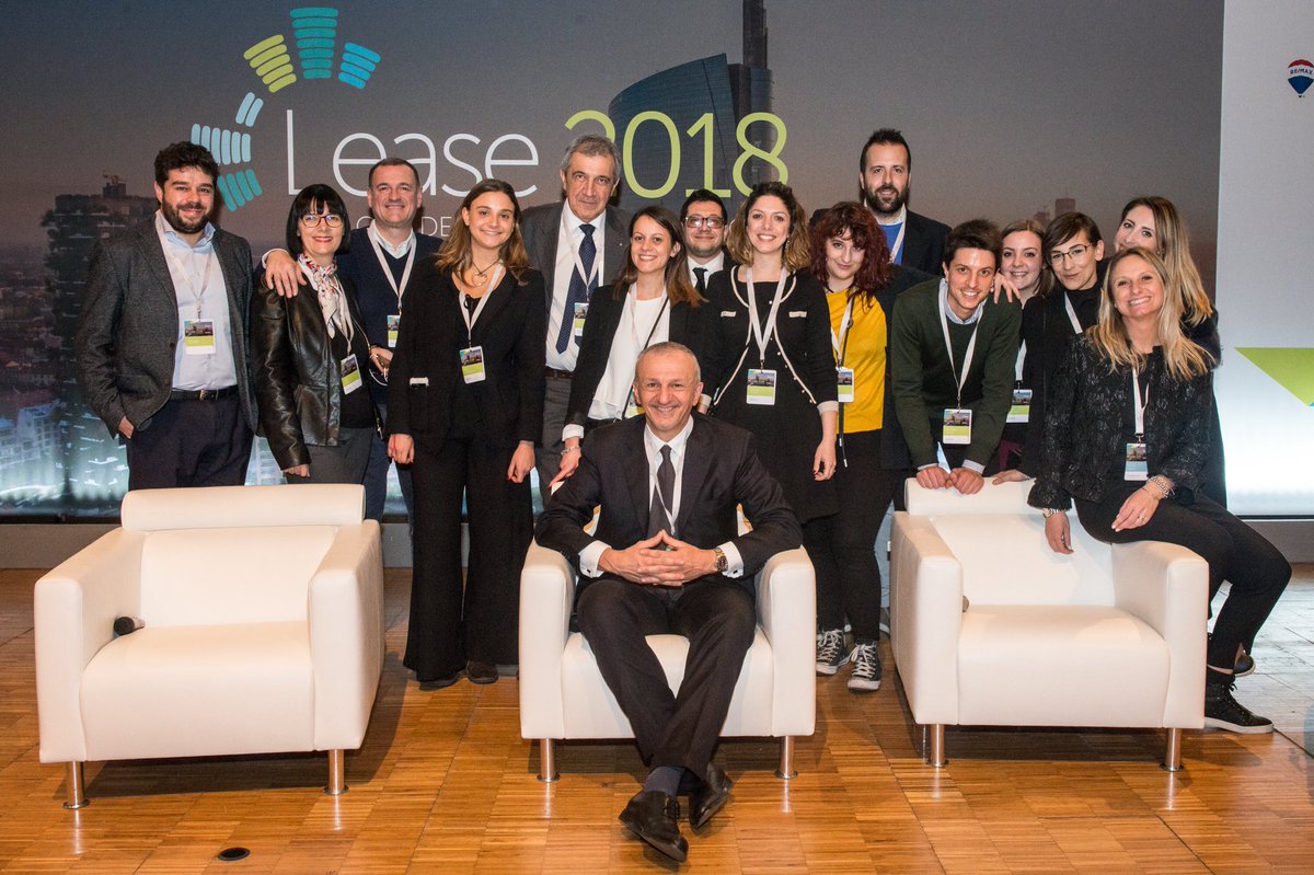 Monica70834862's tweet photo. The crew! #lease2018 😃 Alla grandissima. 🎉🎉👏🏻👏🏻 https://t.co/r9iPpXgWo0