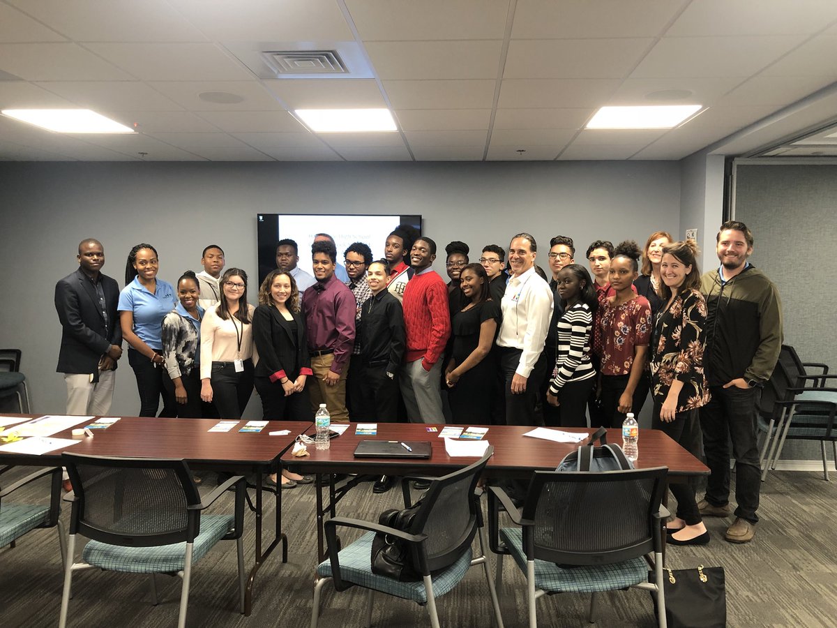 SpeakUp_Broward's tweet photo. As we wrap up the #ThinkLikeAPlanner workshops for this school year, weβd like to thank our partners at @browardschools for making this possible. Our incredible partnership with them gives us the opportunity to work with these bright young students! https://t.co/mL68YTPsgB