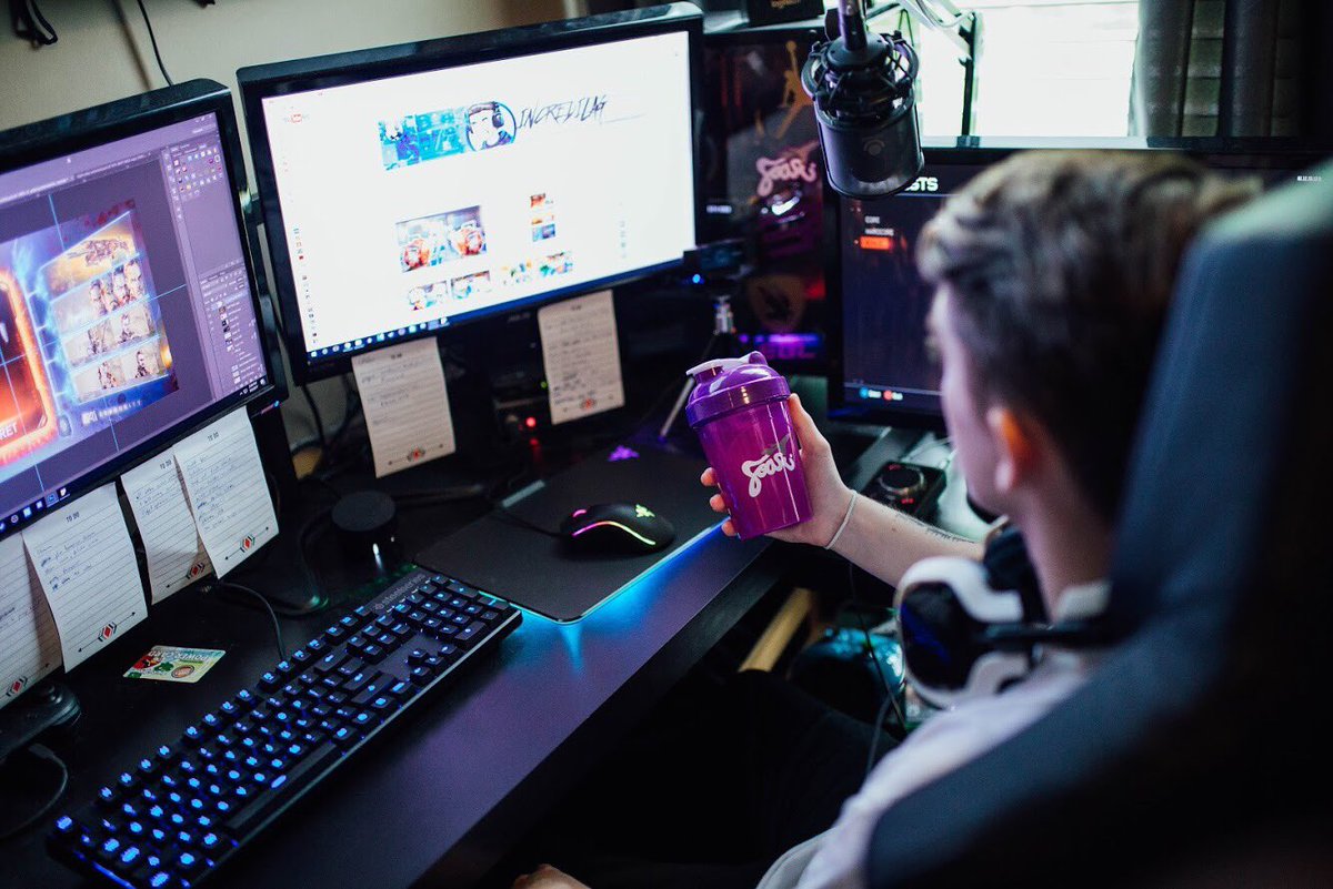 GFuelEnergy's tweet photo. Do you play @FortniteGame? Do you think you have what it takes to join the ranks of @SoaRGaming? Welp, the #SoaRRc is now underway and they’re lookin’ for #Fortnite extraordinaries! 

Explanation Here: https://t.co/K5jLpwCyBh ✈️💜

Apply Here: https://t.co/ClJTVcBciX 👈😎 https://t.co/4nFa5KssFz