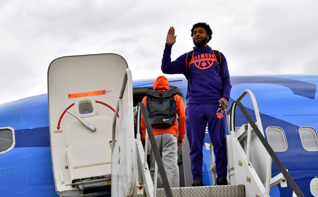 ClemsonMBB's tweet photo. 864✈️402 https://t.co/RaJ00DbbUs