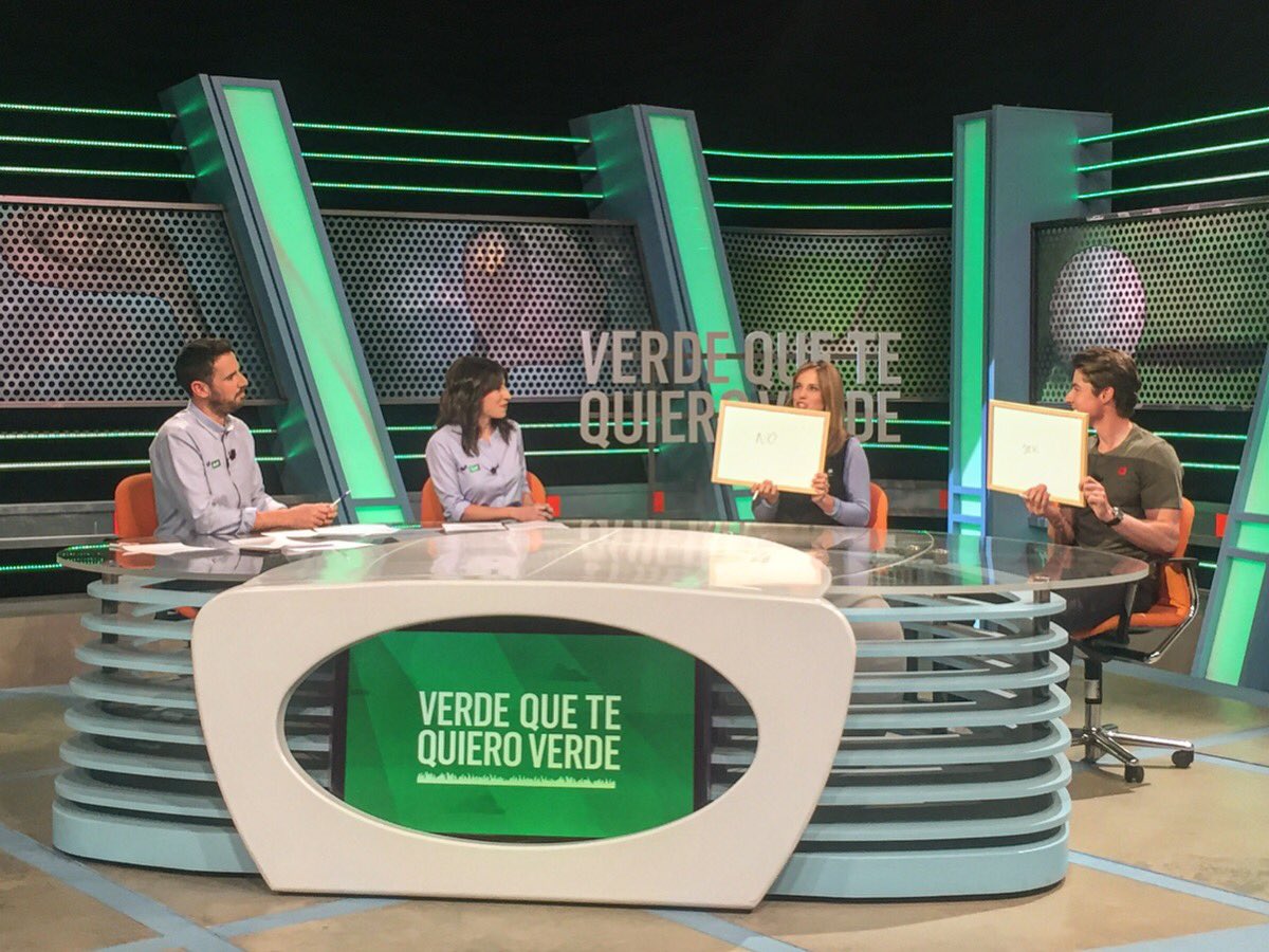 pepangles's tweet photo. Tv time with @MovistarGolf #verdequetequieroverde #fun https://t.co/w8USP1JxGb
