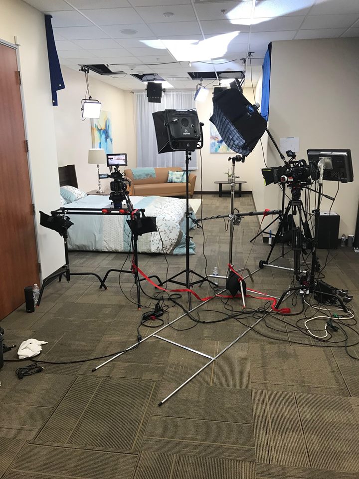 simpletherapy's tweet photo. We love filming days at #SimpleTherapy!
Allie and Randy are our #health and #wellness coaches and demonstrate all our physical therapy exercises in our videos. We constantly update our videos to provide the best pain-relieving strategies for our clients! https://t.co/sXI3Yi1sKd