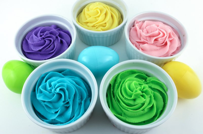 2SistersCraft's tweet photo. We turned our The Best Buttercream Frosting into the prettiest shades of Easter Frosting and you can do it too! https://t.co/n8xtre1UwB #easter #frosting https://t.co/YubP2sD2gq