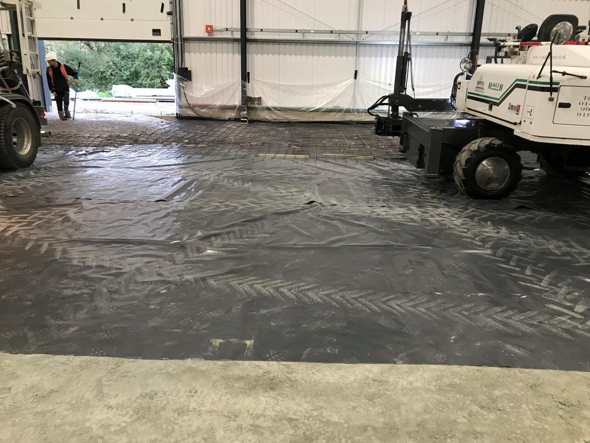 Somero_Inc's tweet image. Proud to be a trusted partner of UK’s @MalinFloors! #getitdone #getasomero #UKConcreteShow #UKConcrete