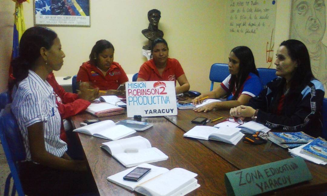 MROBINSONYARA's tweet photo. #21Mar Videoconferencia con @Sociabolivarian y Coordinadores de cada área de @RobinsonVzla para anàlisis del sistema de trabajo y fortalecer en esta nueva etapa a #Robinson2Productiva https://t.co/0plB7ImZ5D