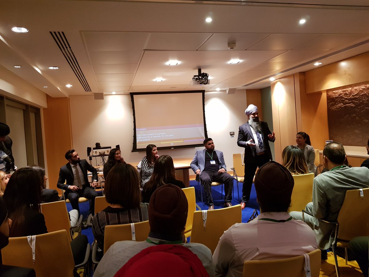 IAmTheBeardGuy's tweet photo. Great panel representing #Business #charity #Media #education #banking #RBSSikhNetwork @WLYP #IAmTheBeardGuy #TheBeardGuy https://t.co/rJ8lrPryQu