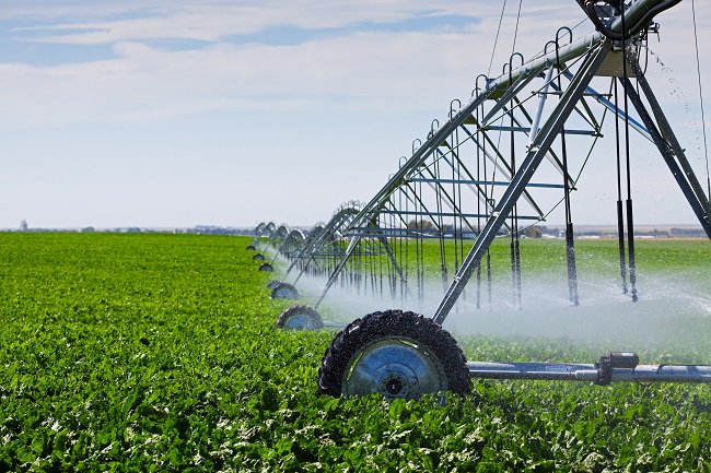 YASKAWA's tweet image. Controlling applications with our drives can save energy & reduce your operating cost. Use the Energy Savings Predictor Software to complete your #energysavings and carbon emissions calculation for pumping, agricultural, irrigation, & wastewater: go.yaskawa-america.com/2x5zx #GlobalAg