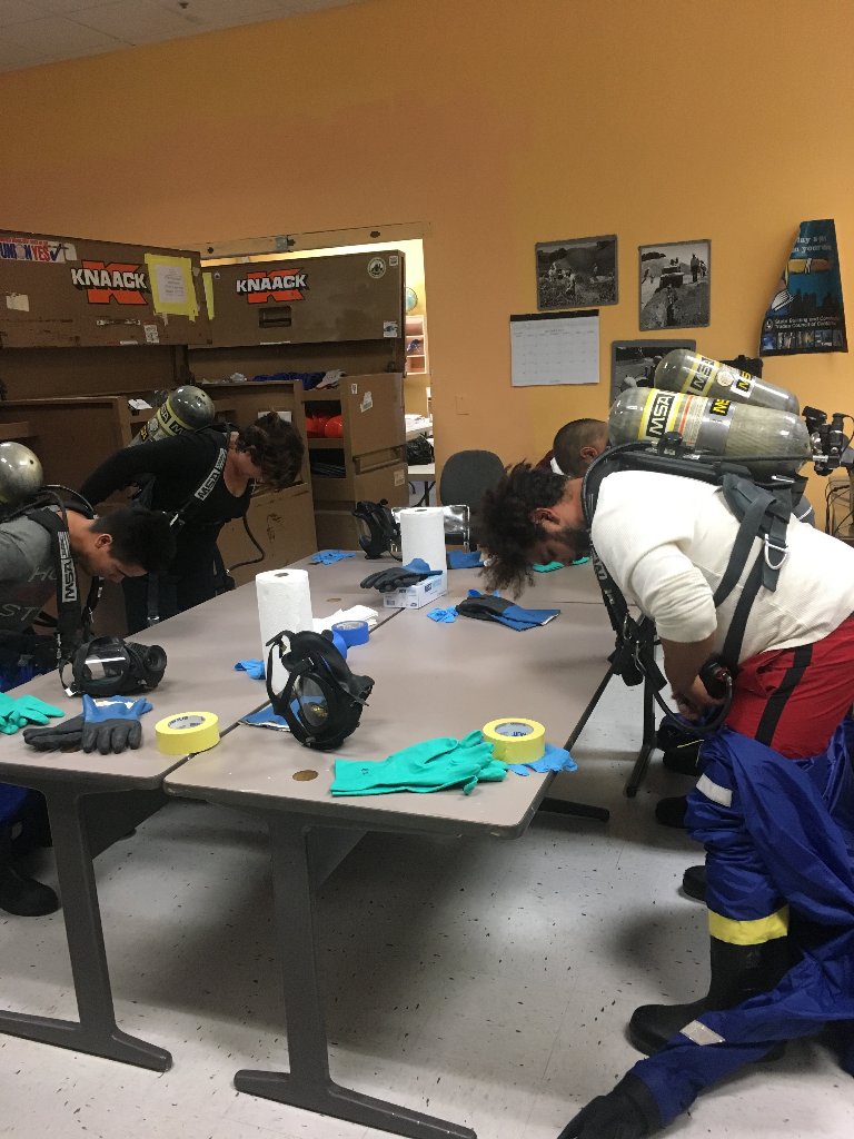 JobTrain's tweet image. The Project Build class at JobTrain has suited up and are ready to learn hands-on how to properly and safely suit up and tackle the toxic fumes in a workplace! #JobTrain #ProjectBuild #HandsOn #MotivationMonday