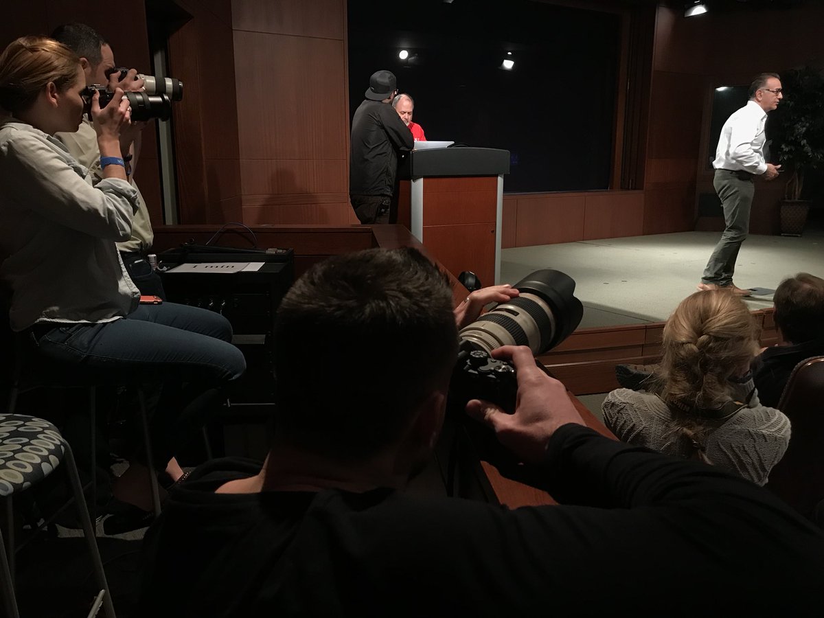 LittleJoeTV's tweet photo. #CareerGoal: Become such an awesome #Storyteller like @JohnSharify... @oliverjanney, @Alanna_Delfino, and @MattMrozinski all take pictures of me at the same time. #Y57 #NPPA @NPPA @KING5Seattle https://t.co/rjBEknT8UW