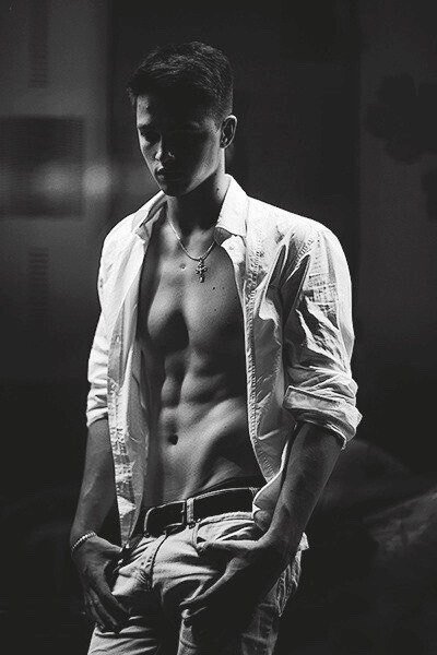 To understand today's Gay Porn, you must first appreciate Gay Art.

Photographer Unknown.