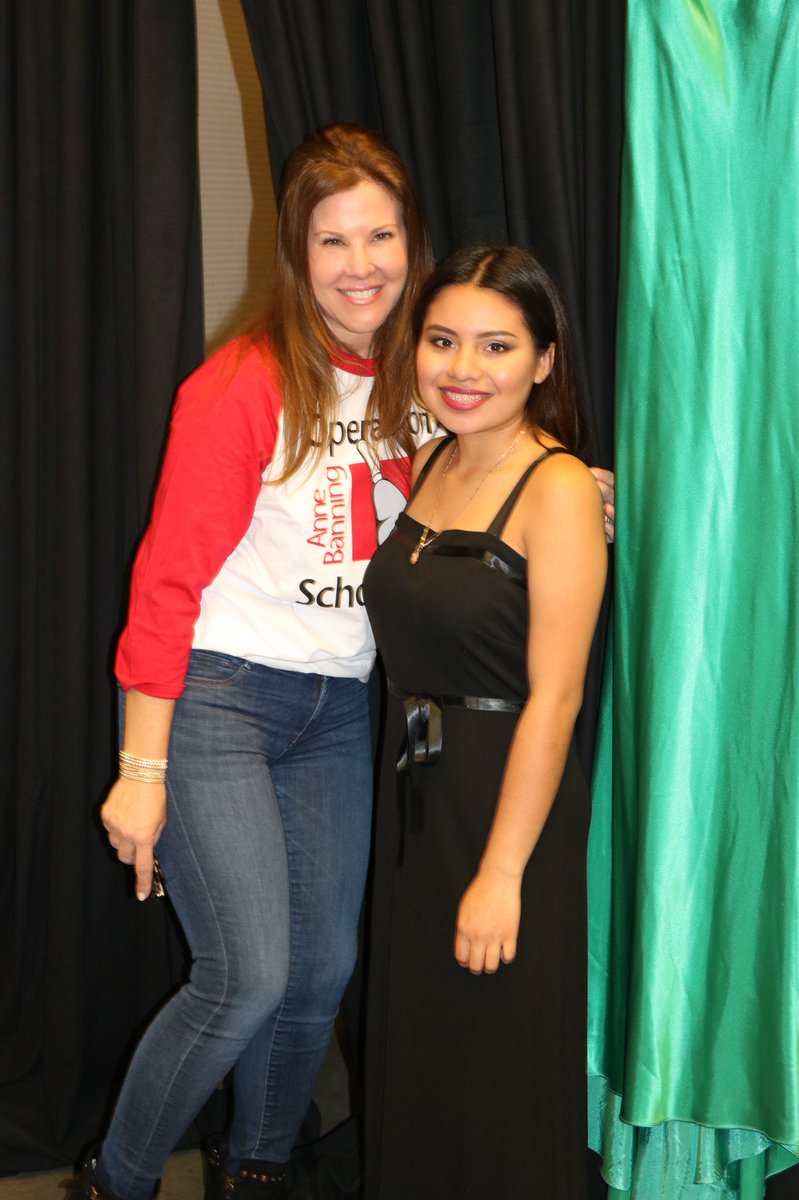 TheLeague_LA's tweet photo. Prom dreams are coming true! Special moments from our #PromDay2018 - where 200 LAUSD girls from 16 schools are receiving prom dresses, shoes, makeup and accessories free of charge today, thanks to #OperationSchoolBell @EmersonLAcenter @LAUSDHEP https://t.co/pJXMRz2fCc
