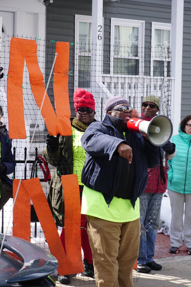 CityLife_Clvu's tweet photo. Photos of our emergency rally to pass the Jim Brooks Community Stabilization Act! We visited 2 buildings where renters KNOW THEIR RIGHTS, are exercising them, which is WHY they're still in our community! The Jim Brooks Act will help renters know our rights: PASS IT NOW! #mapoli https://t.co/1MX6ACmUdv