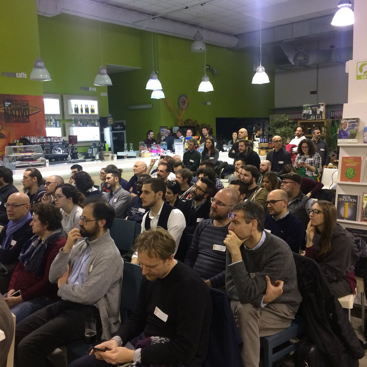 interlogica's tweet image. Inizia l’Agile Venezia Meetup e la parola a @dcecchinelli in collegamento da Roma #interlogicameetup #AgileMeetup