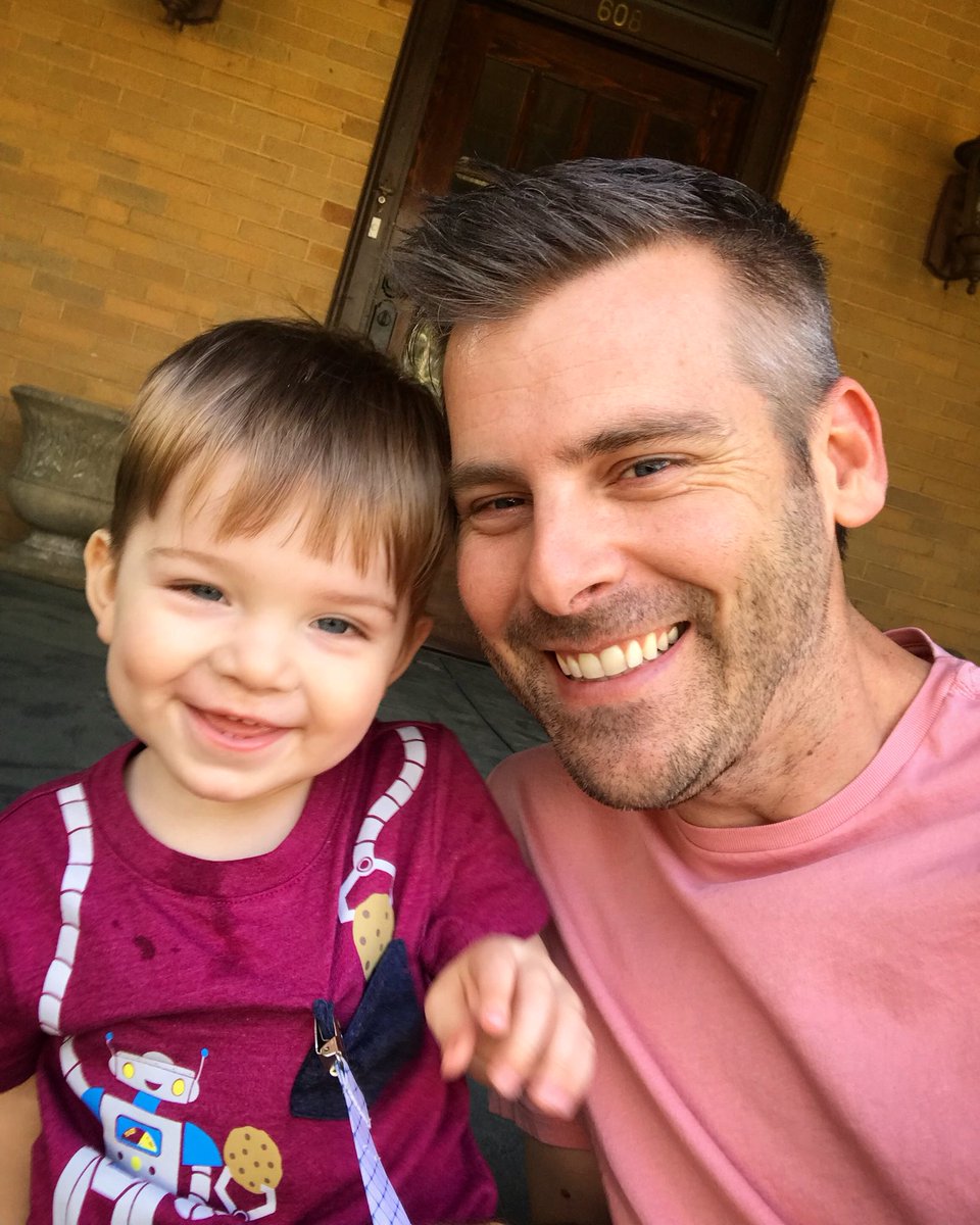 jojoma283's tweet photo. The tiniest one wanted to work on his cheesin’. https://t.co/icB6ZRHYHB